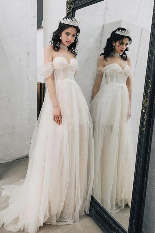 Vestidos de novia largos color marfil con escote en forma de corazón y encaje sexy